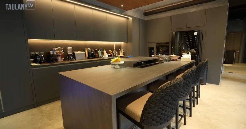 Youtube.com/TAULANY TV